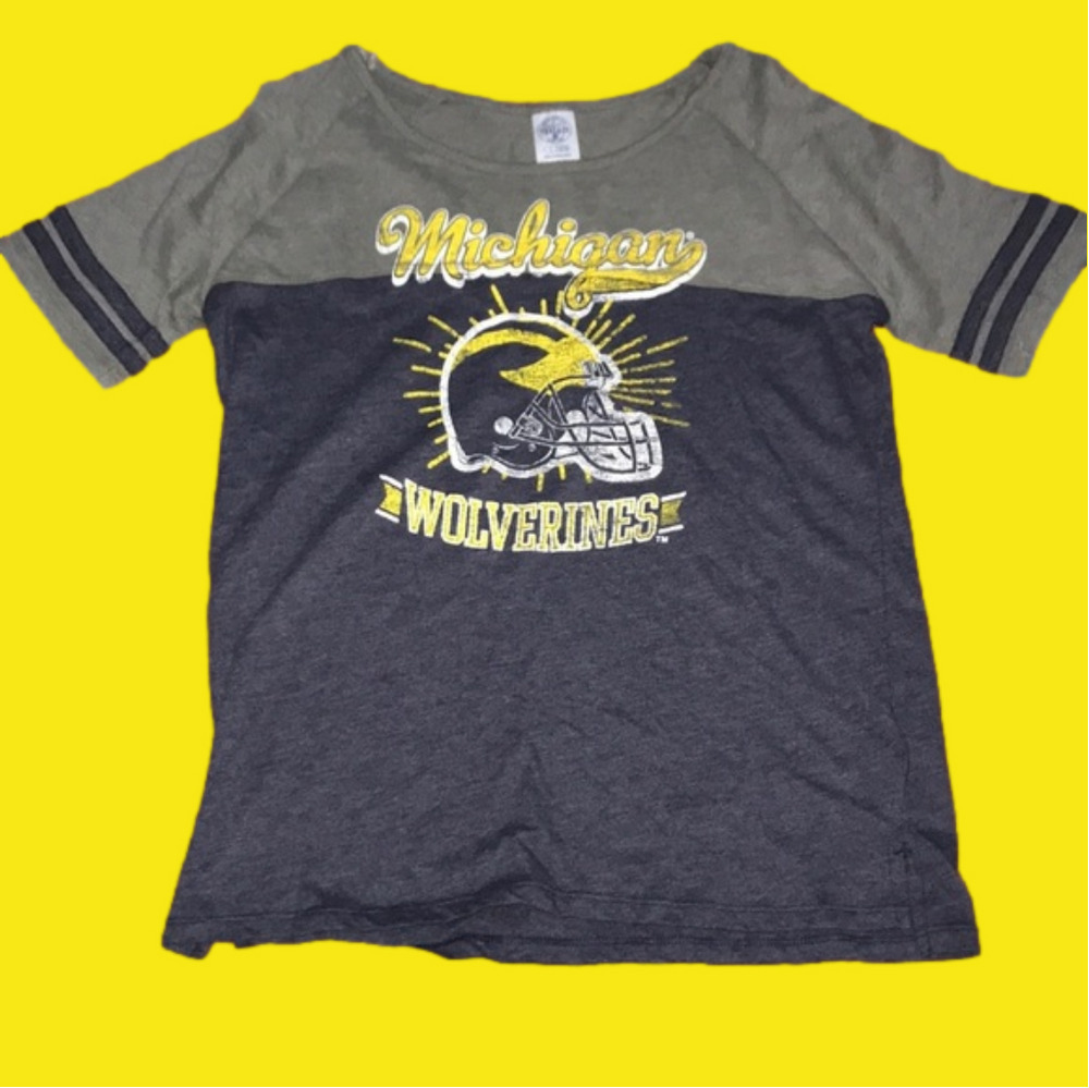 NWT women’s Michigan shirt L